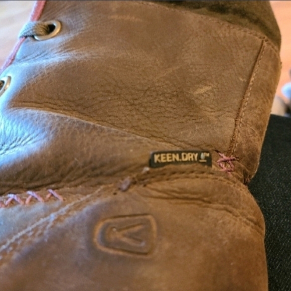 Keen Winter Boots - Picture 4 of 6